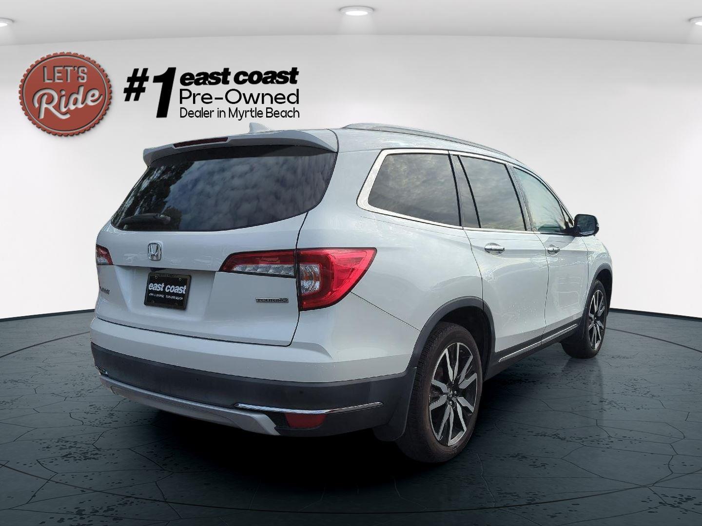 2022 Honda Pilot Touring photo 4