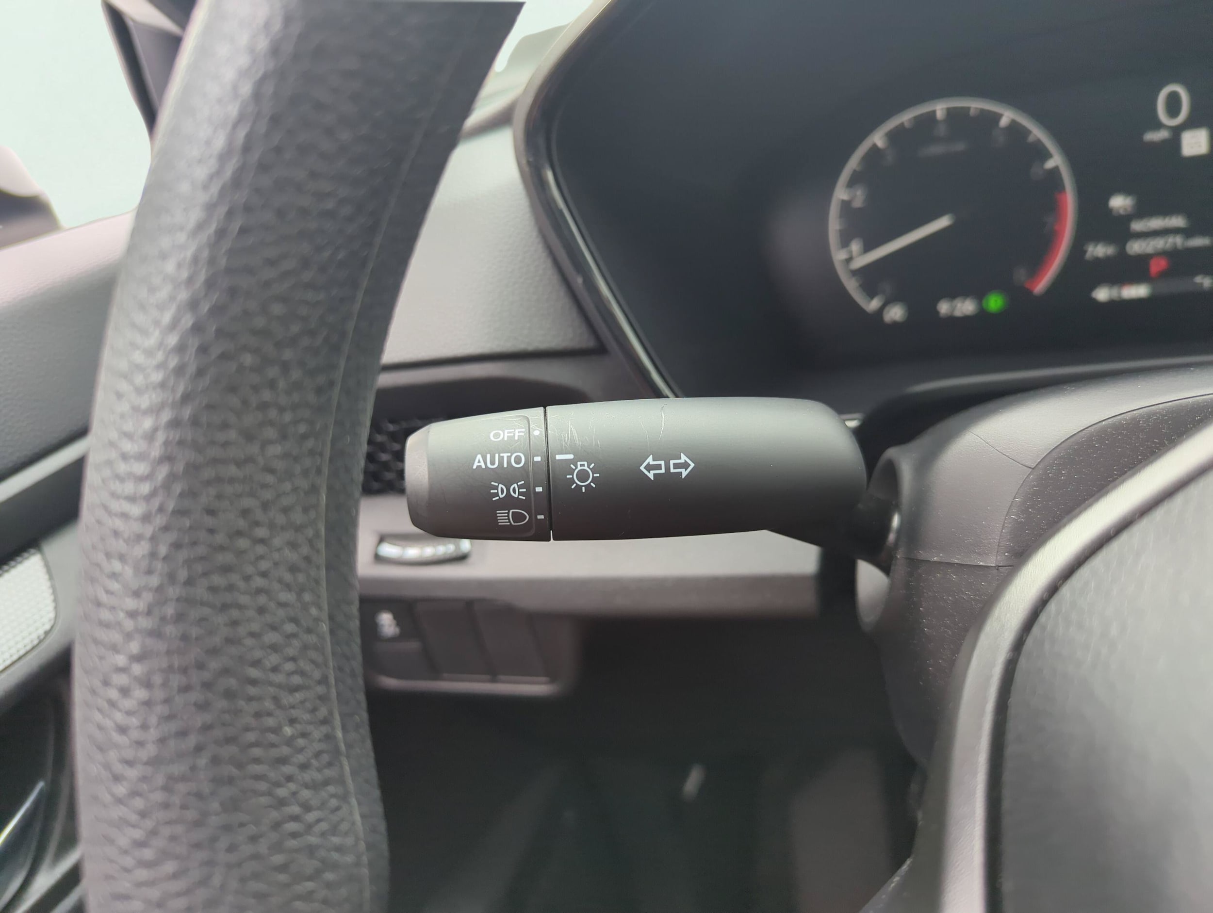 2025 Honda CR-V EX - Photo 21