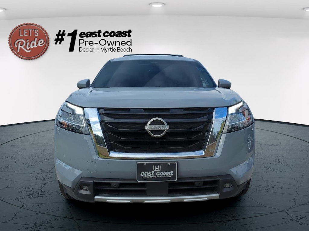 Used 2024 Nissan Pathfinder Platinum SUV