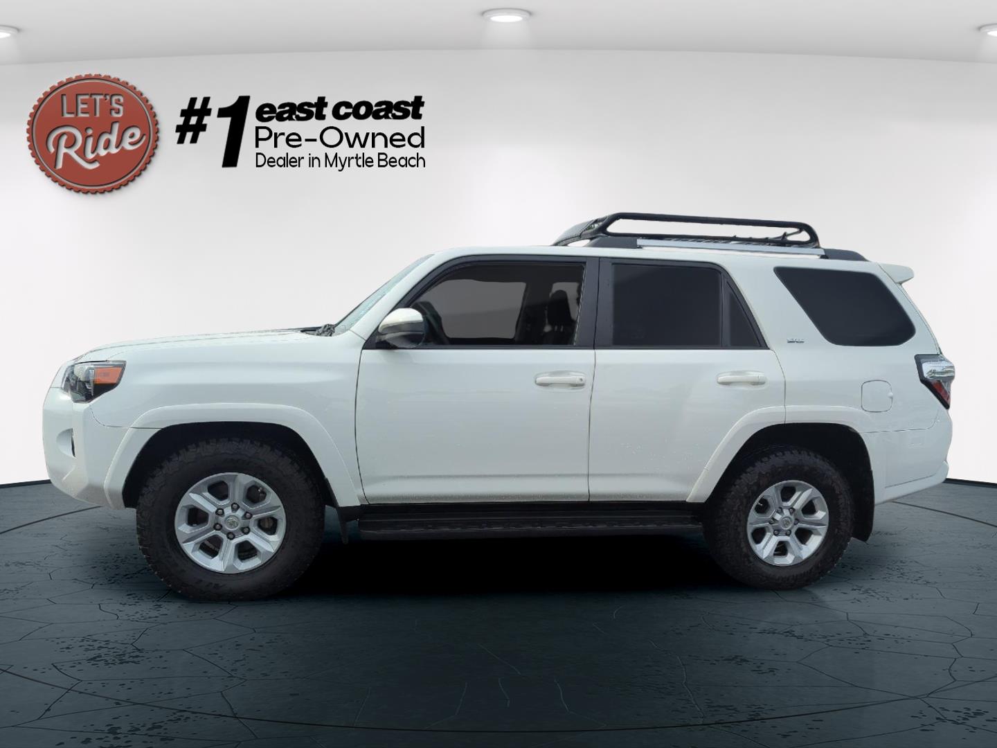 2020 Toyota 4Runner SR5 photo 2