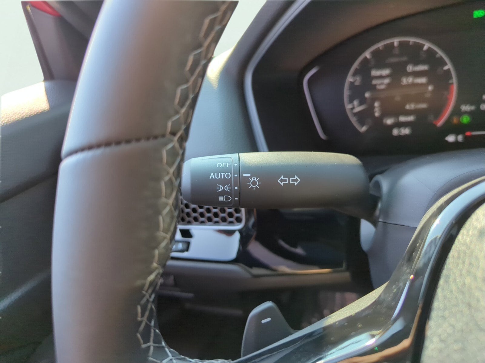 2025 Honda Civic Sport - Photo 22