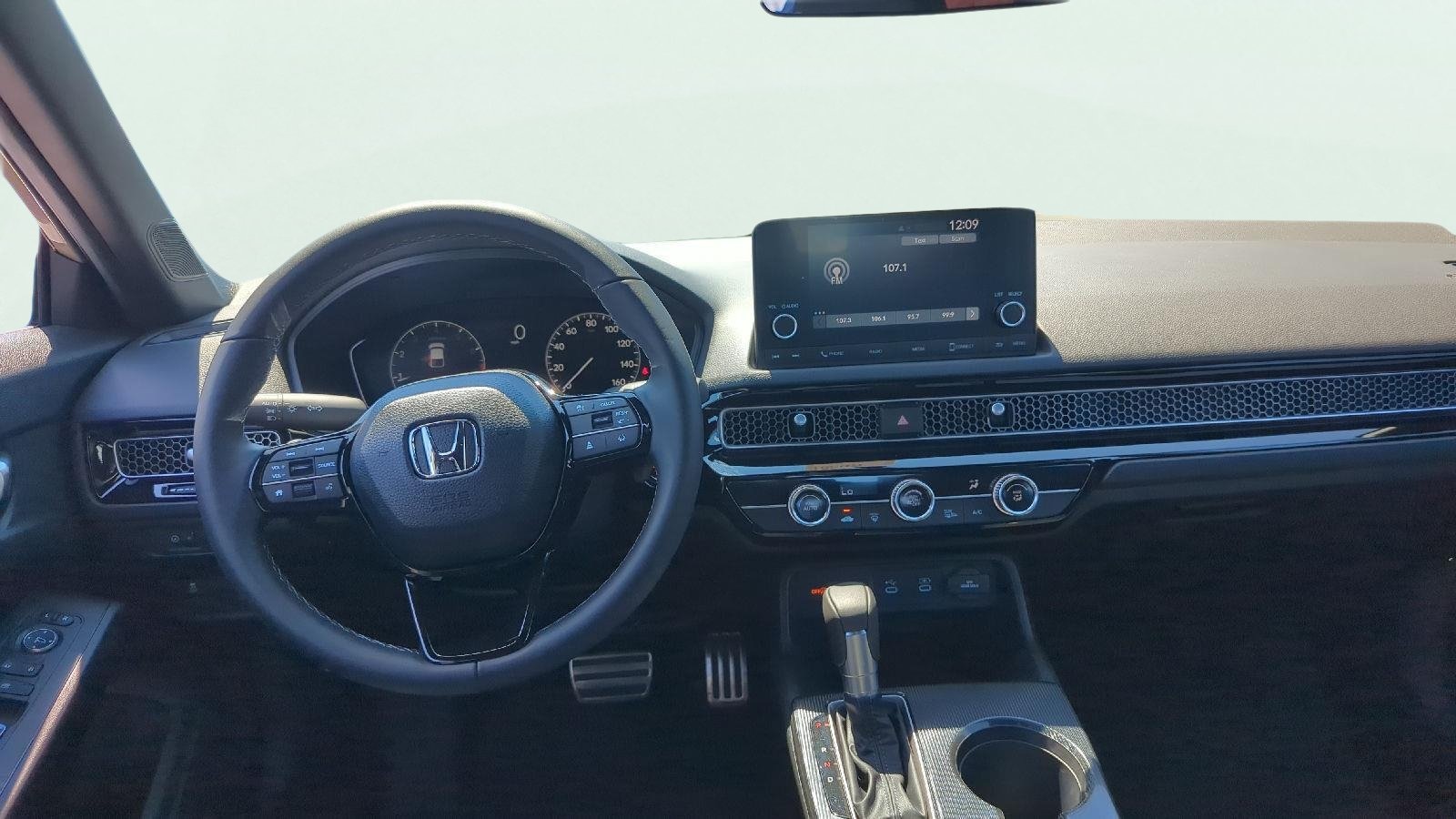 2026 Honda Civic Hatchback Sport - Photo 12