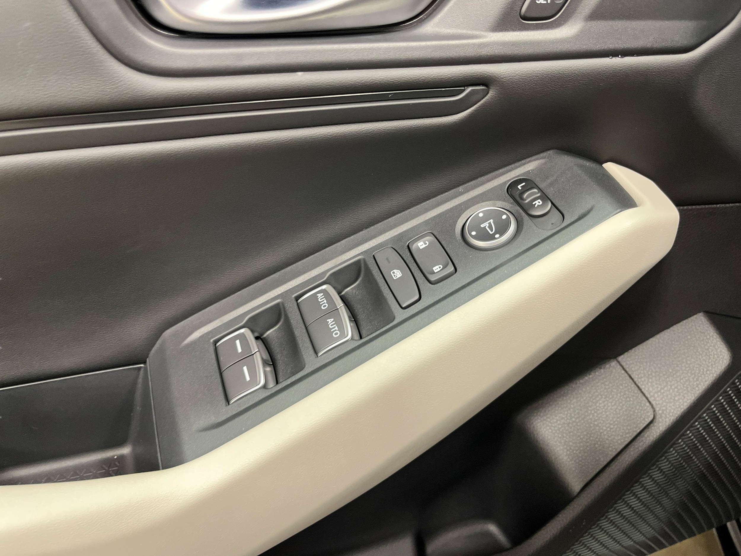 2026 Honda Accord Hybrid EX-L - Photo 32