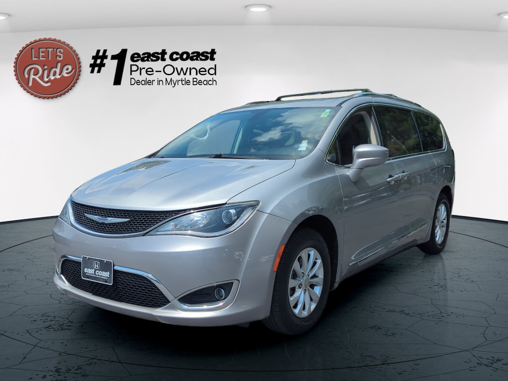 Used 2019 Chrysler Pacifica Touring L Van Passenger Van