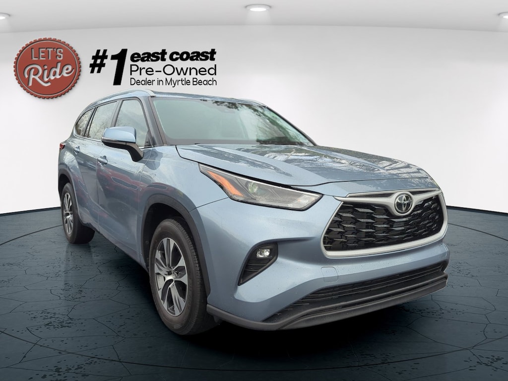 Used 2023 Toyota Highlander XLE SUV