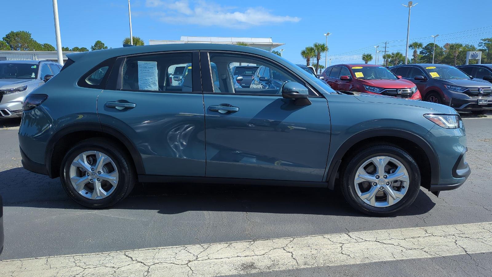 2023 Honda HR-V LX photo 2