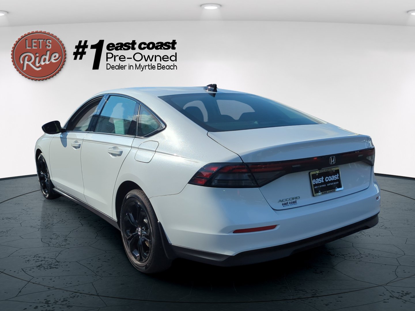 2025 Honda Accord SE - Photo 10