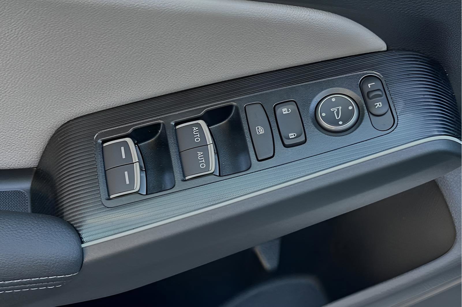 2026 Honda Civic Sport Touring - Photo 31