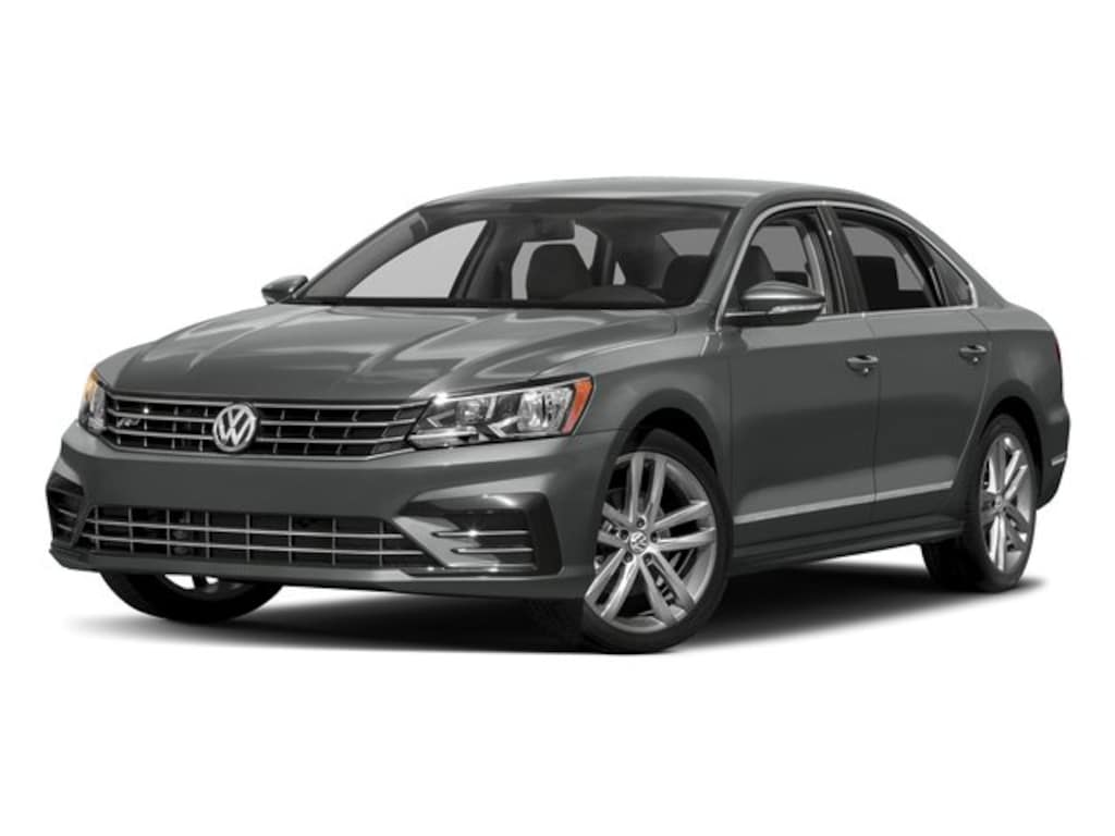 Used 2017 Volkswagen Passat R-Line w/Comfort Pkg Sedan