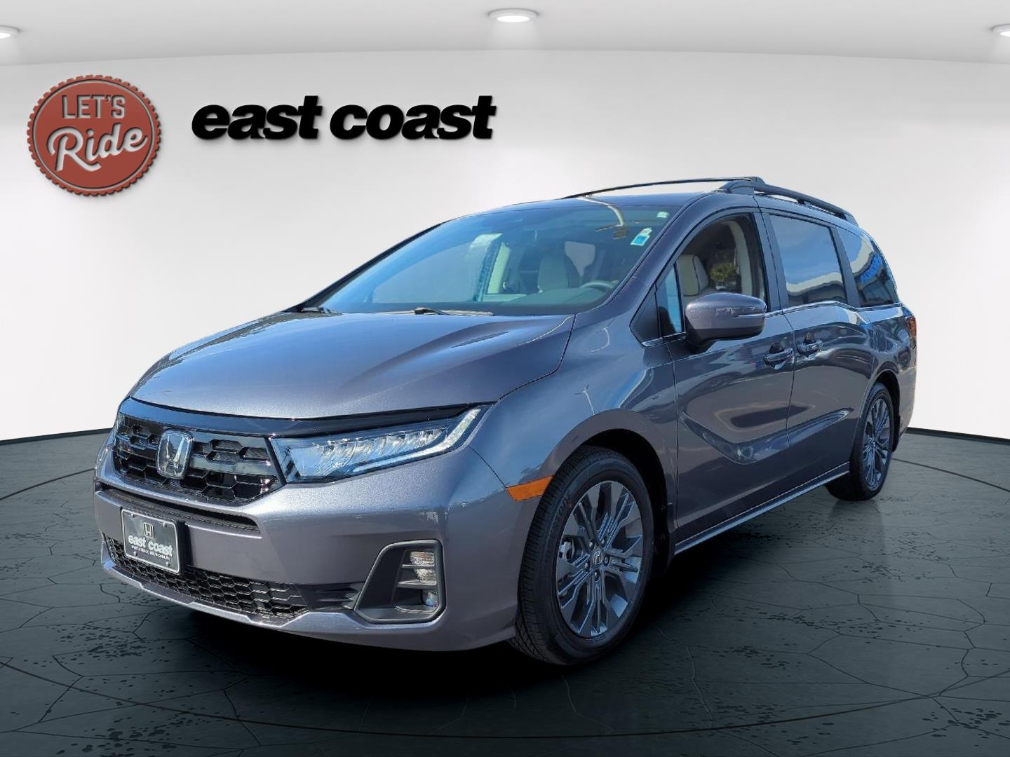 2026 Honda Odyssey Touring's photo