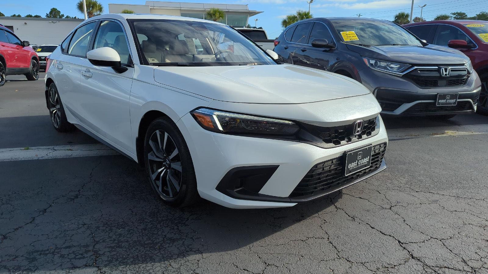 2023 Honda Civic EX-L Hatchback photo 3