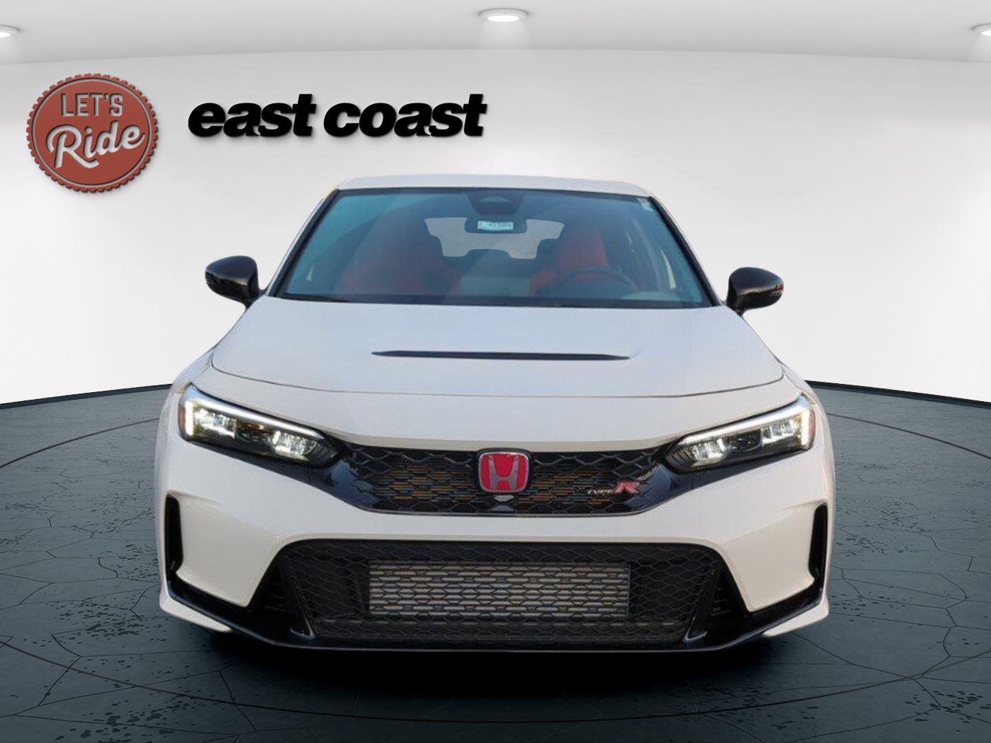 2025 Honda Civic Type R photo 2