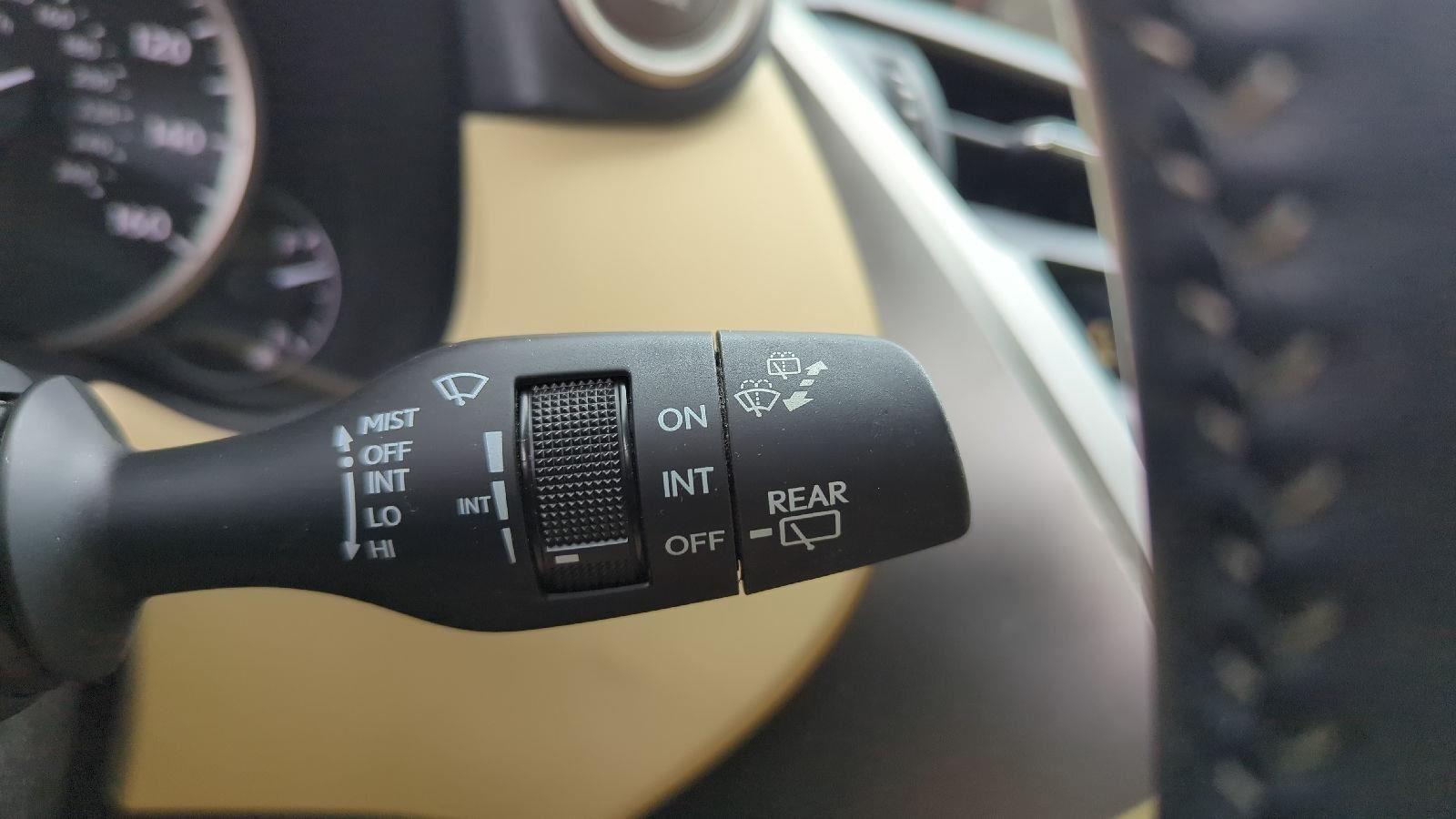2021 Lexus NX 300 photo 2