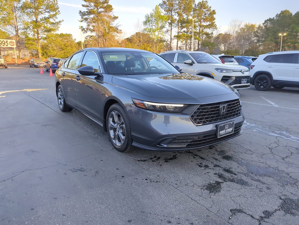 Used 2024 Honda Accord EX Sedan