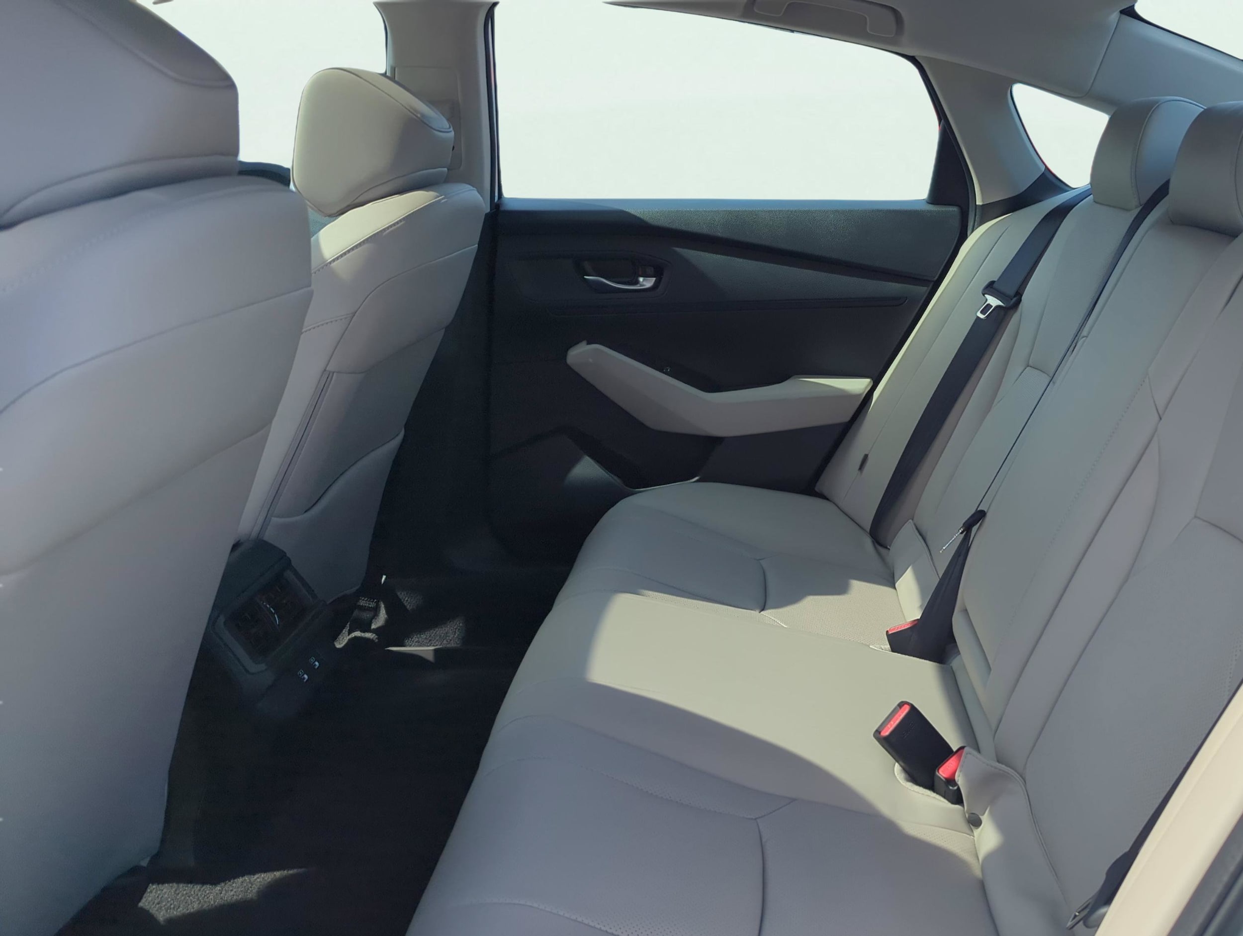 2026 Honda Accord Hybrid EX-L - Photo 13