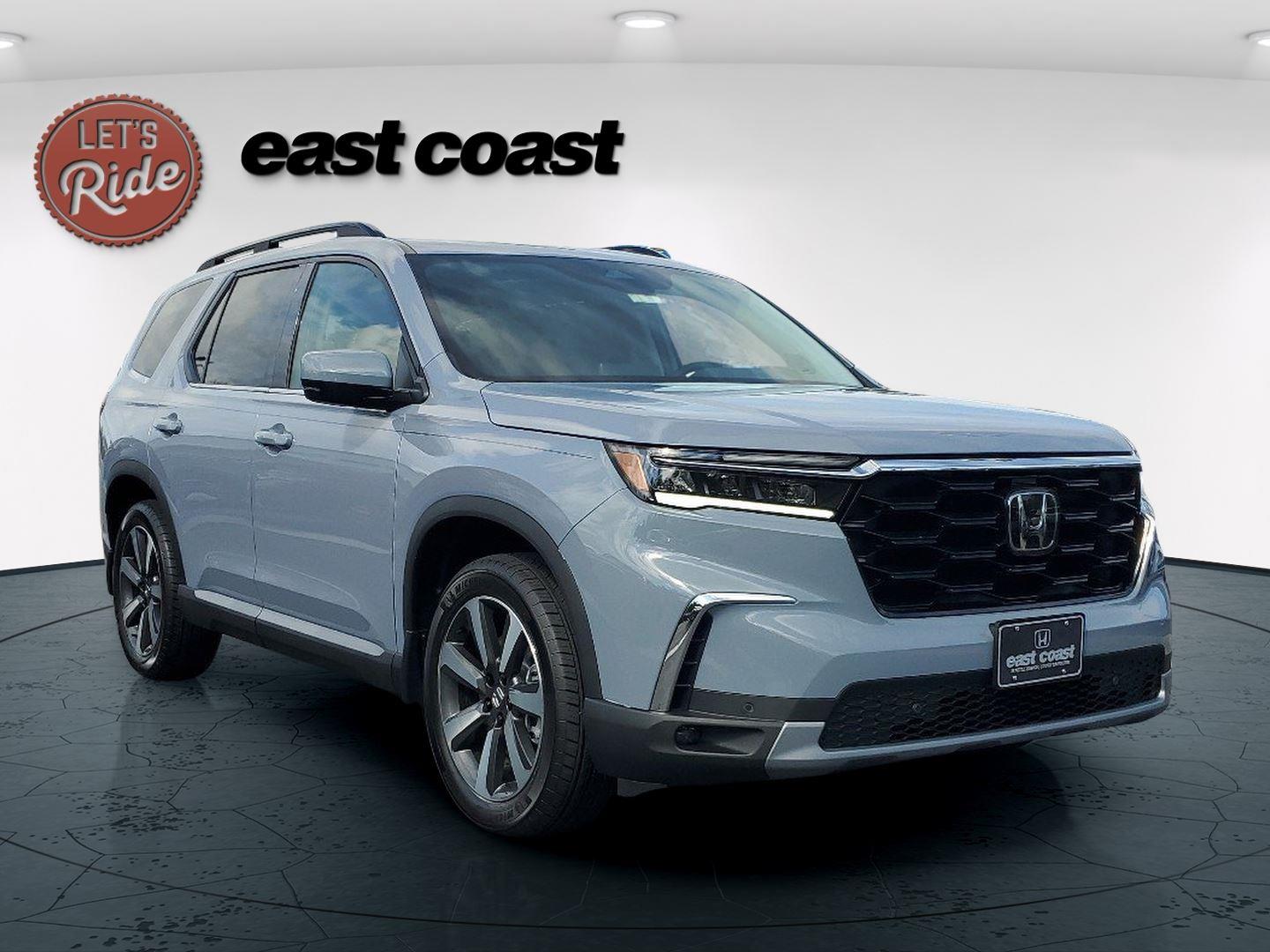 2025 Honda Pilot Touring photo 3