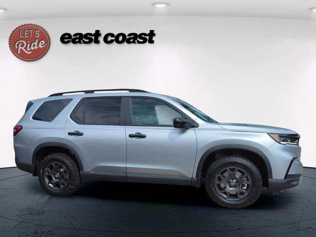 New 2025 Honda Pilot TrailSport SUV