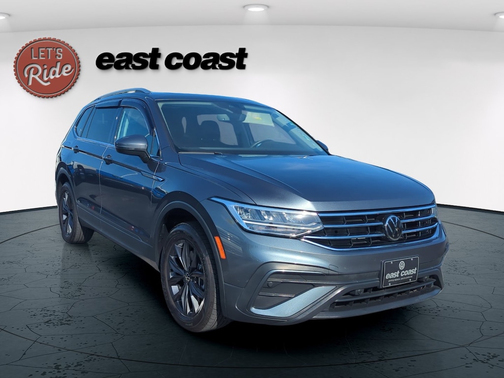 Certified 2022 Volkswagen Tiguan SE SUV