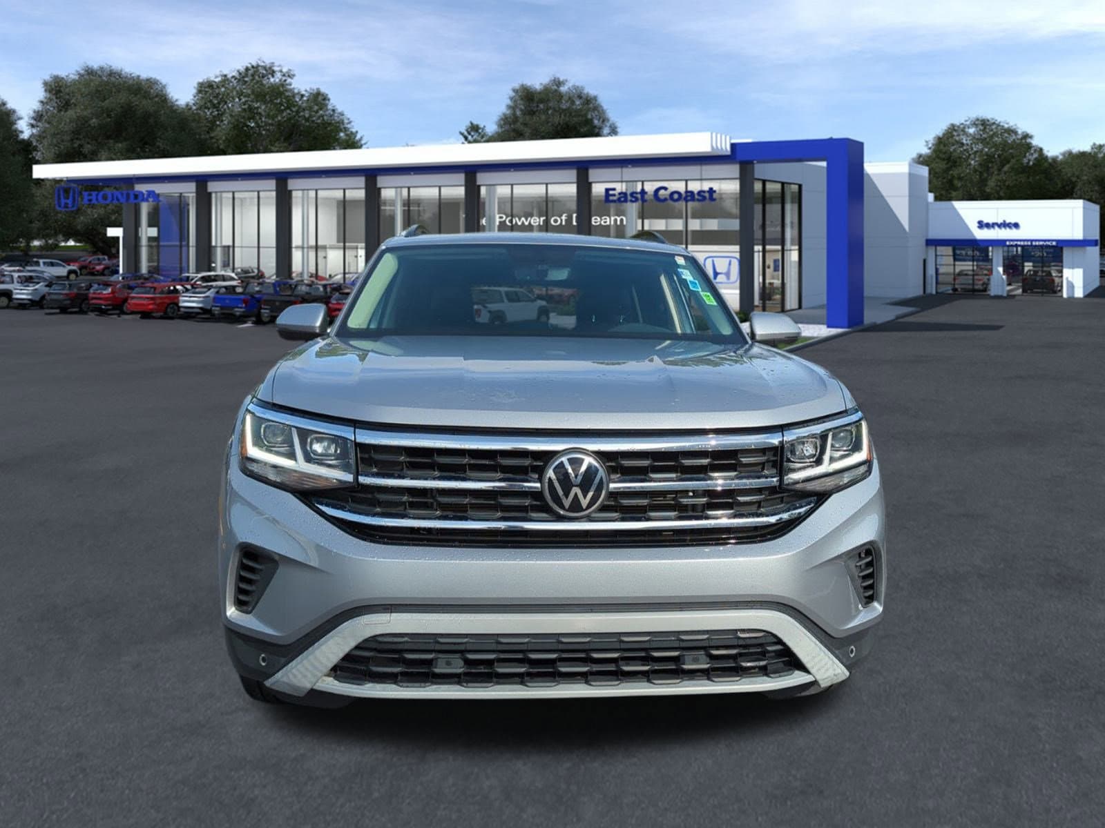 Used 2021 Volkswagen Atlas SE w/Tech with VIN 1V2JR2CA2MC583622 for sale in Myrtle Beach, SC