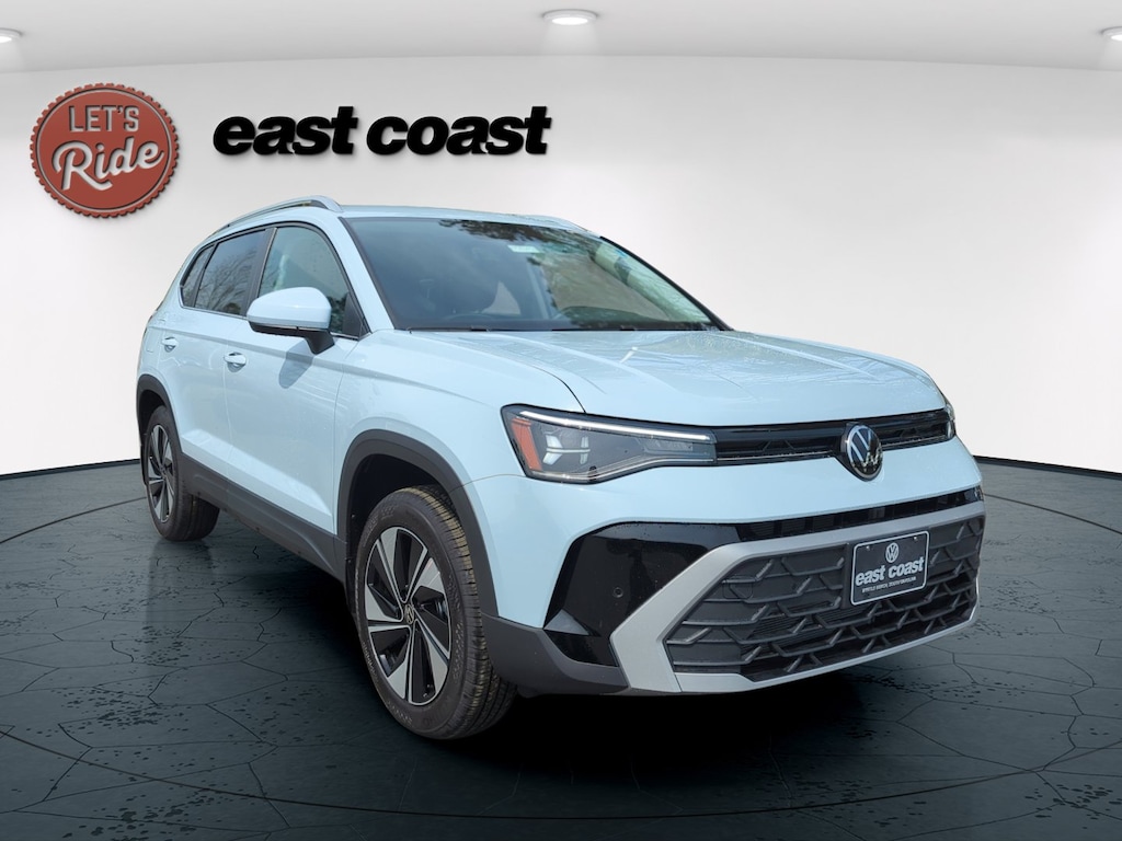 New 2026 Volkswagen Taos 1.5T SE SUV