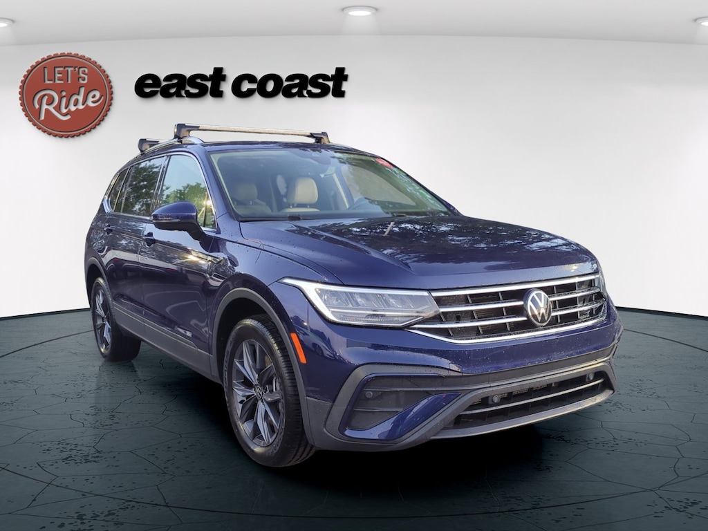 Used 2022 Volkswagen Tiguan SE SUV