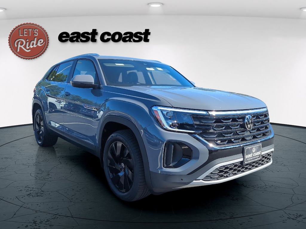 New 2026 Volkswagen Atlas Cross Sport 2.0T SE w/Technology SUV