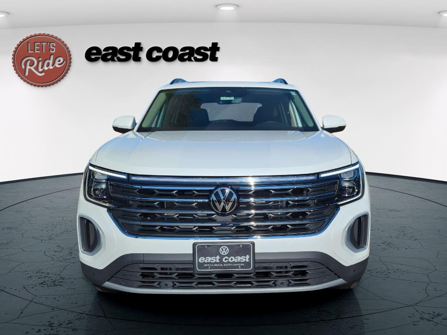 2026 Volkswagen Atlas SE Technology photo 2