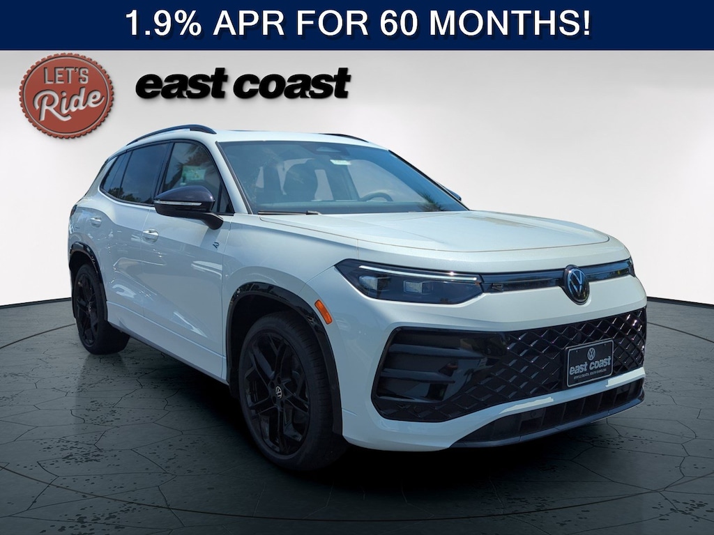 New 2026 Volkswagen Tiguan 2.0T SE R-Line Black SUV