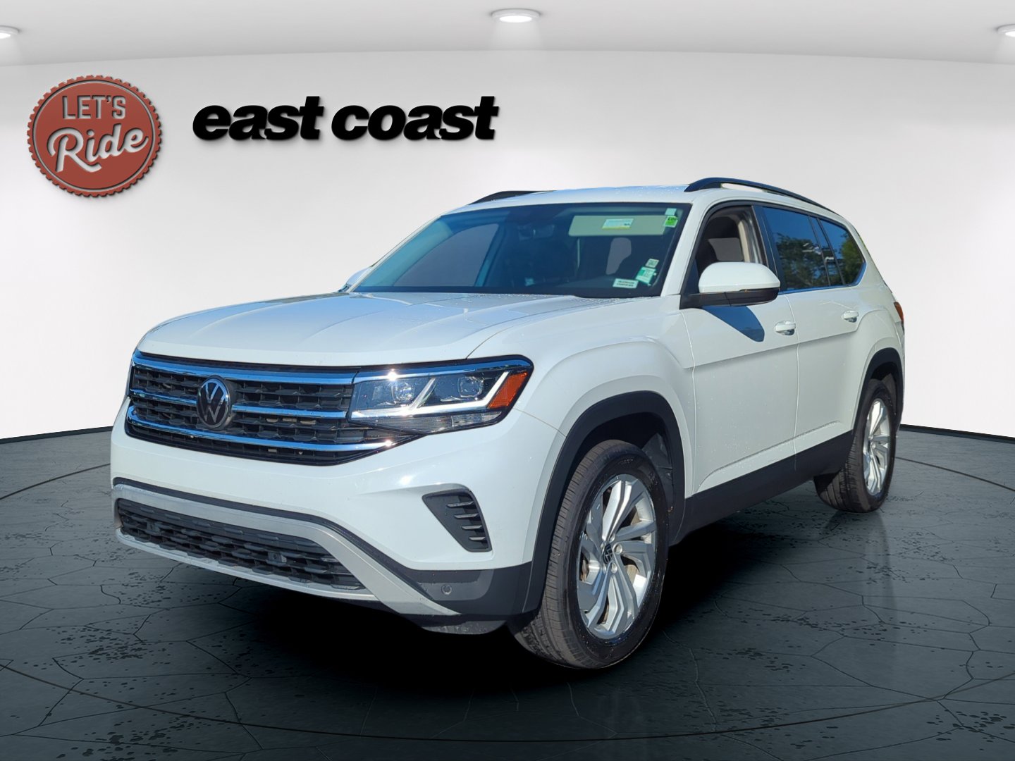 2023 Volkswagen Atlas 3.6L SE w/Tech 4MOTION's photo