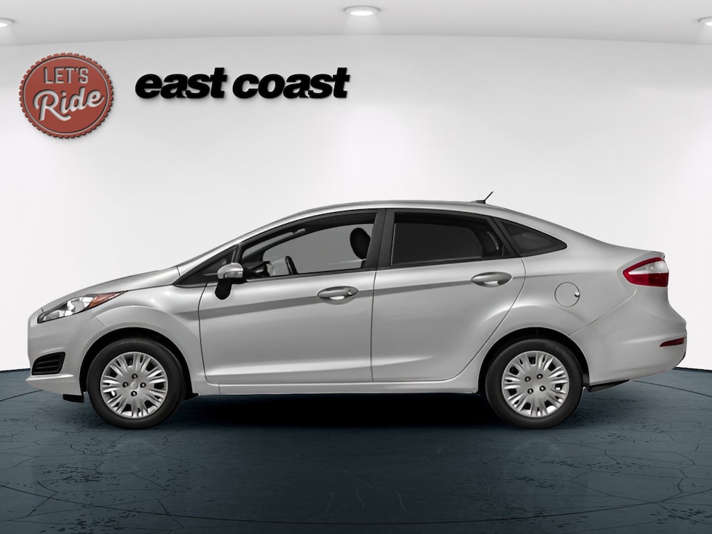Used 2016 Ford Fiesta SE Sedan