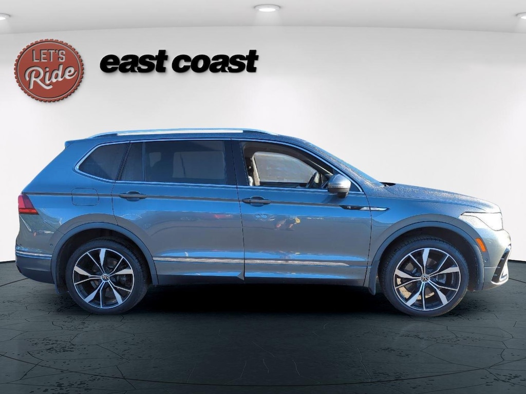 Used 2022 Volkswagen Tiguan SEL R-Line SUV