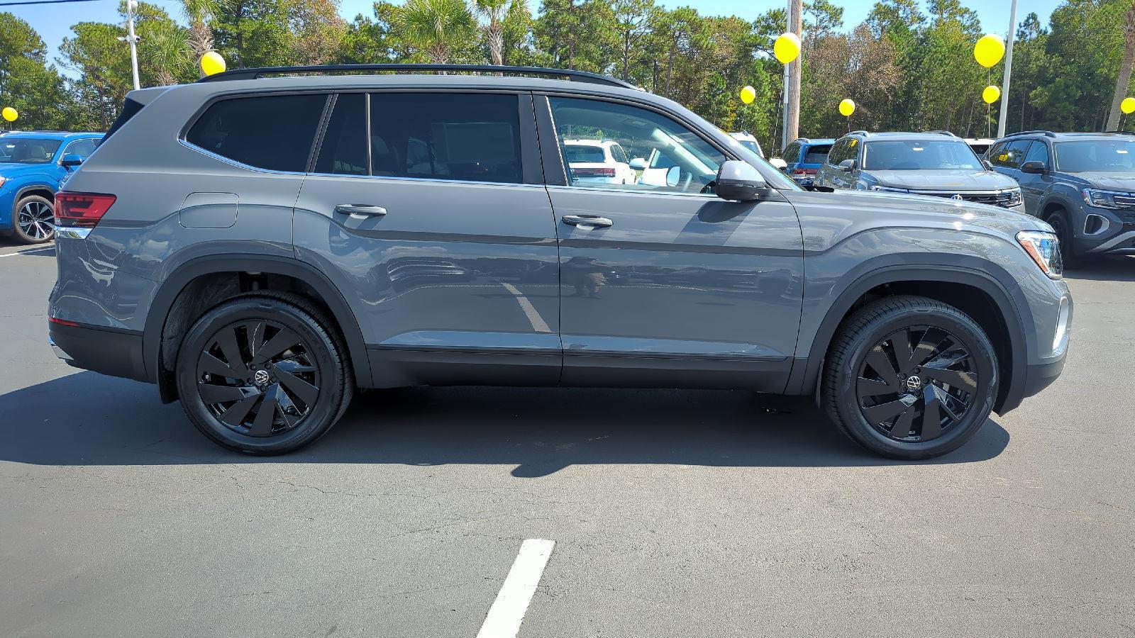 2026 Volkswagen Atlas SE Technology photo 4