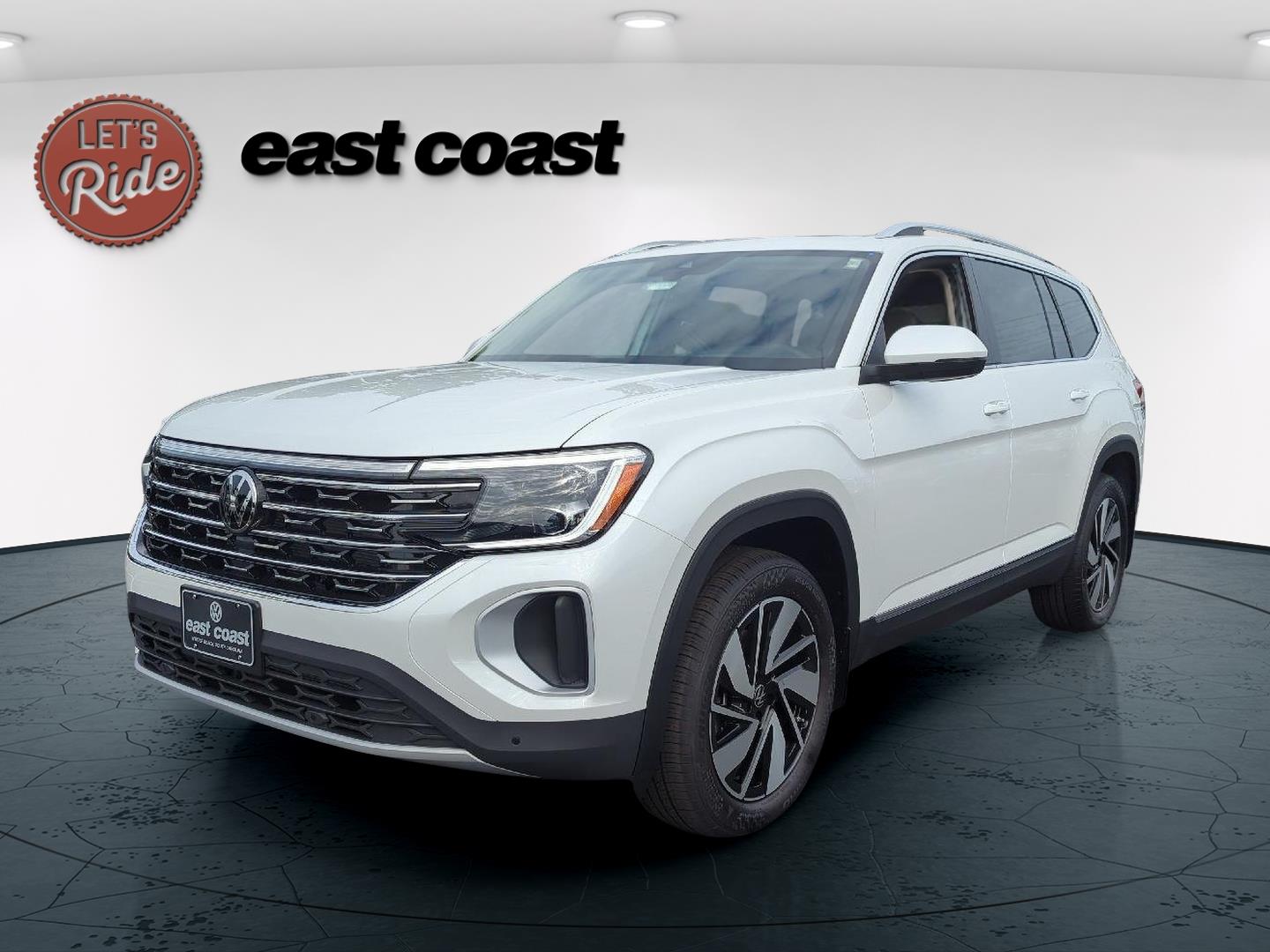 2026 Volkswagen Atlas SEL's photo