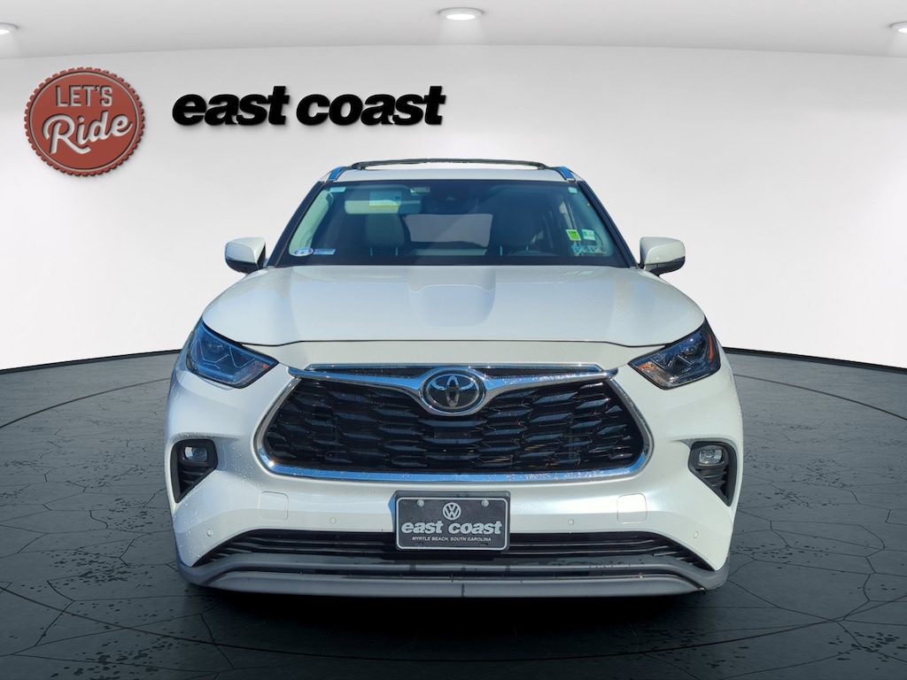 Used 2023 Toyota Highlander Limited SUV