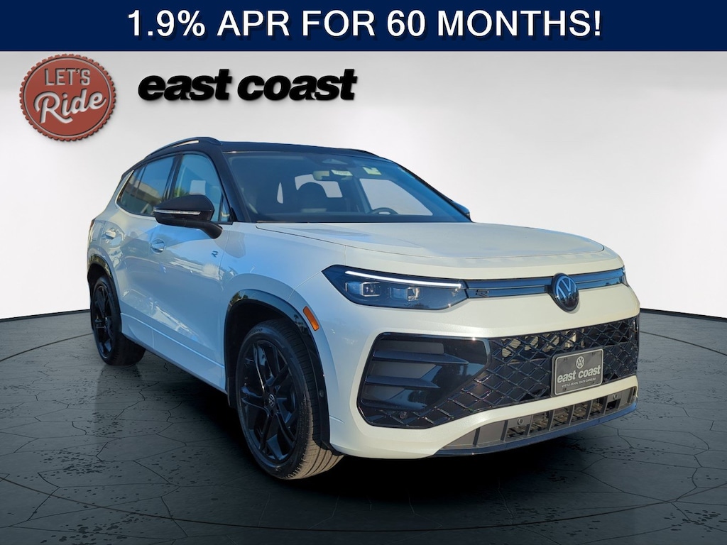 New 2026 Volkswagen Tiguan 2.0T SE R-Line Black SUV