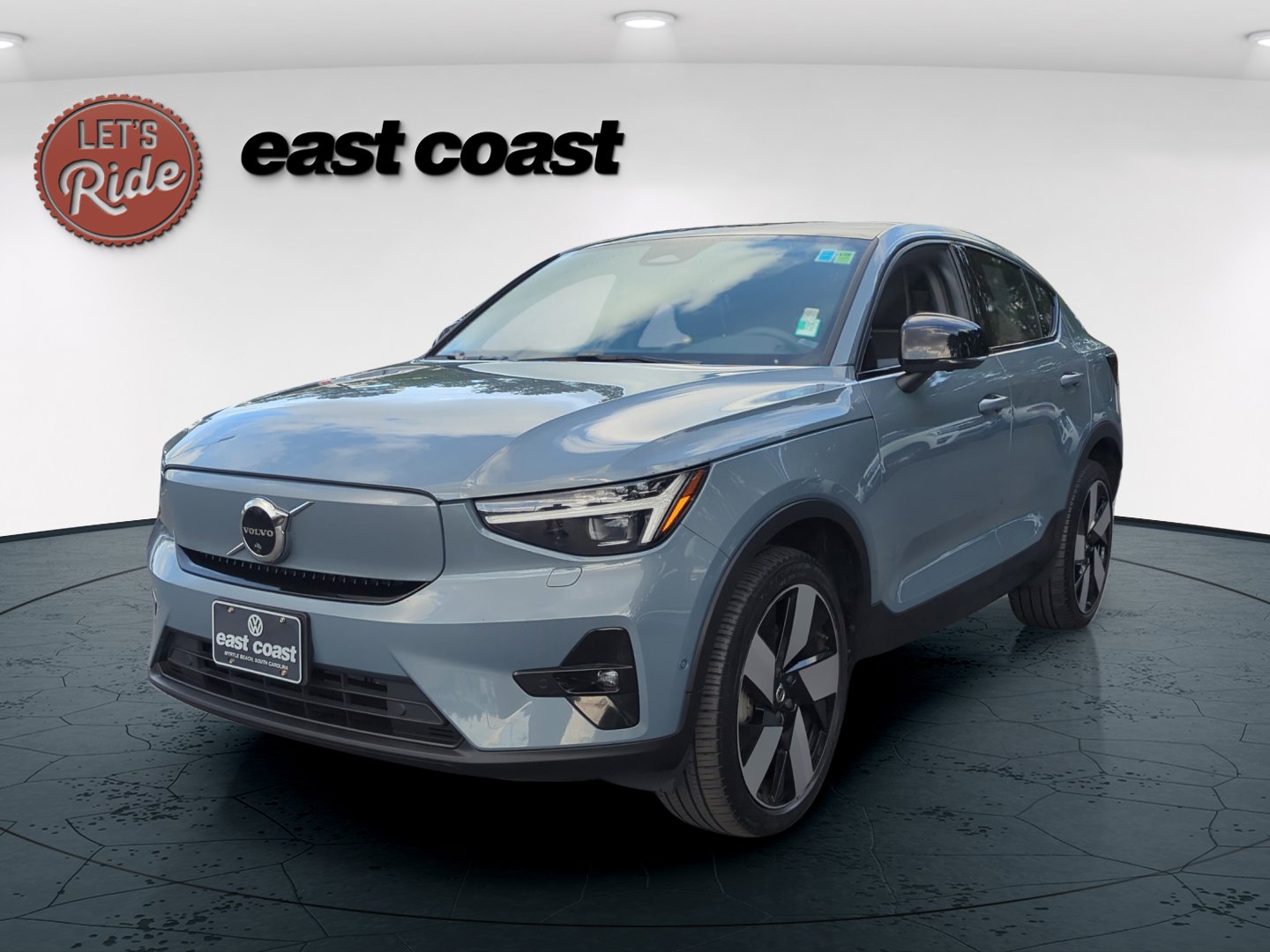 2023 Volvo C40 P8 Recharge Ultimate AWD's photo