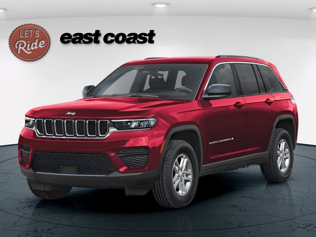 Used 2025 Jeep Grand Cherokee Altitude SUV