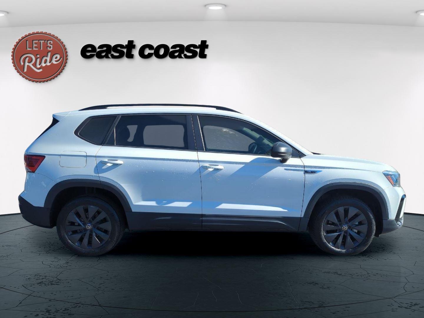 2023 Volkswagen Taos S photo 4