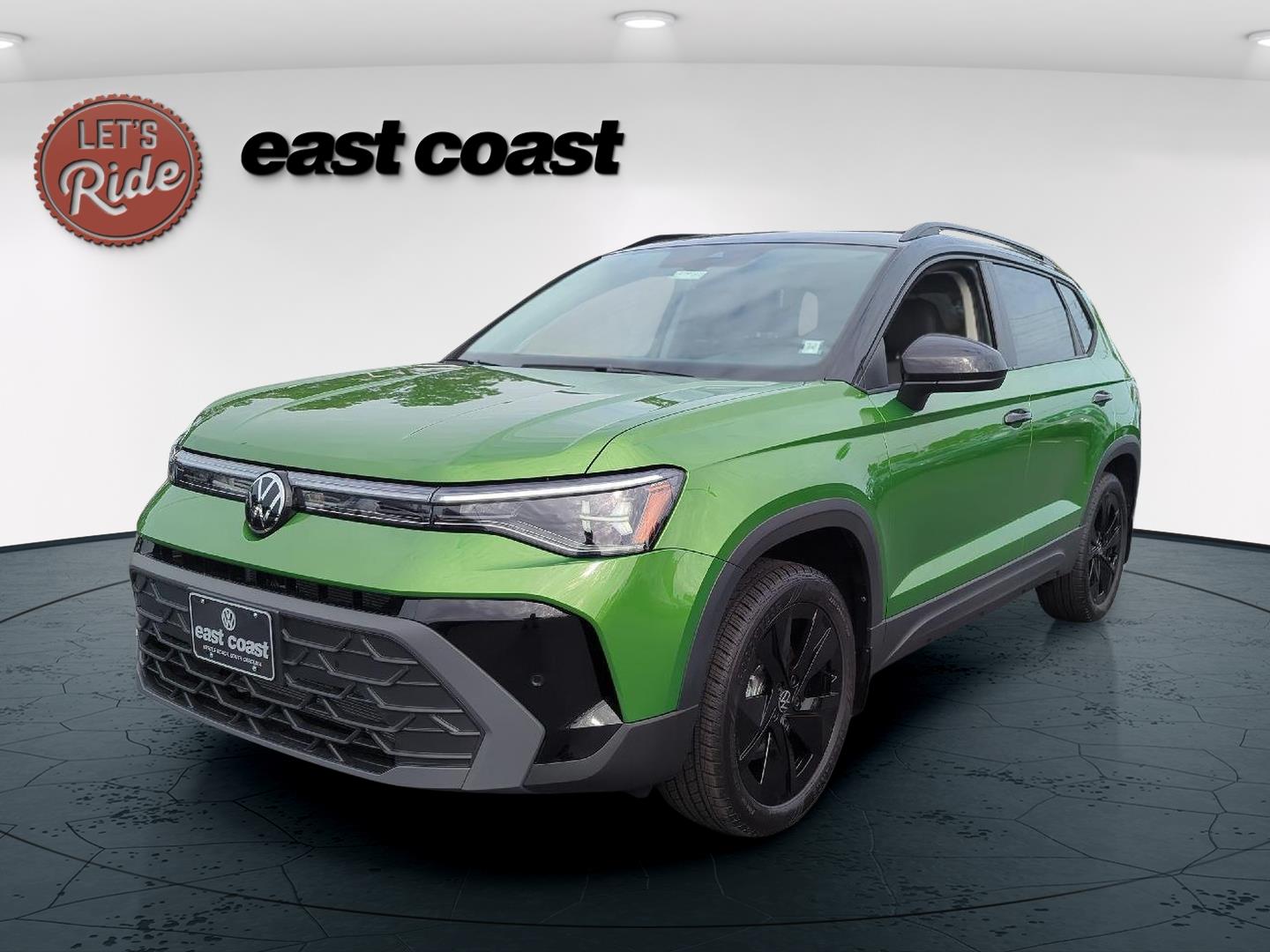 2026 Volkswagen Taos SE Black's photo