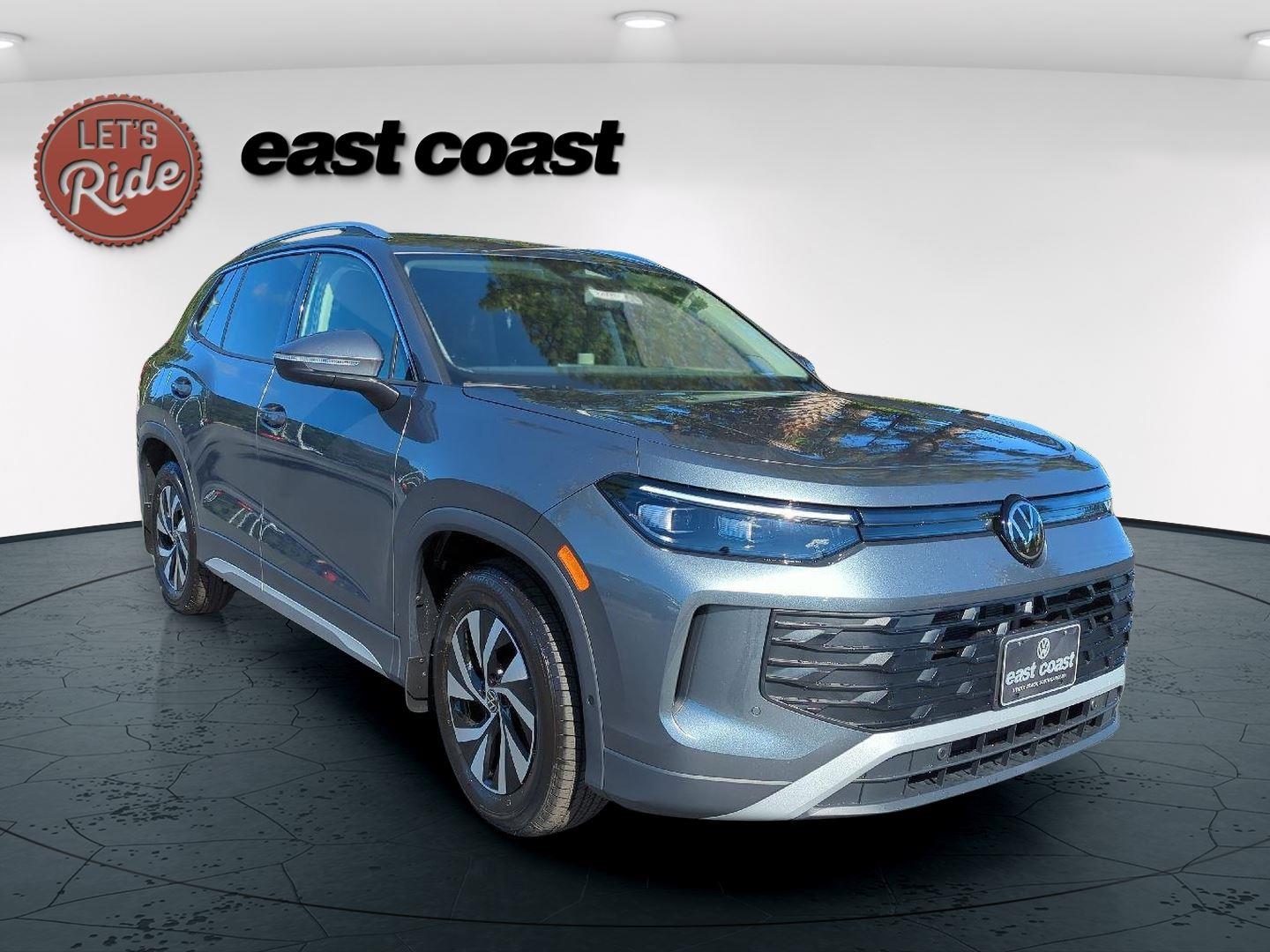 2026 Volkswagen Tiguan S photo 3