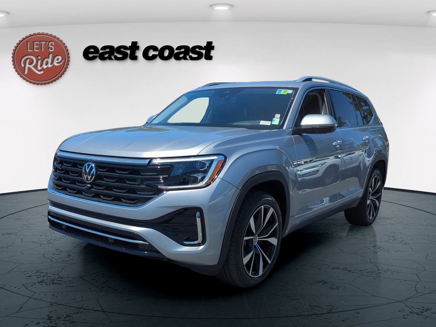 2024 Volkswagen Atlas 2.0T SEL Premium R-Line 4MOTION's photo