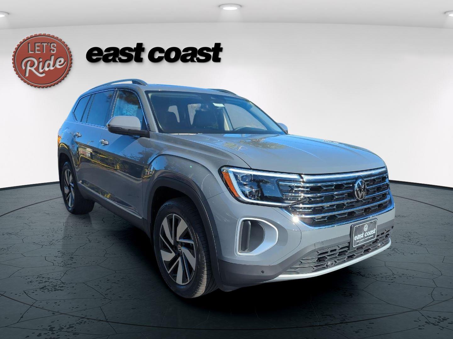 2026 Volkswagen Atlas SEL photo 3