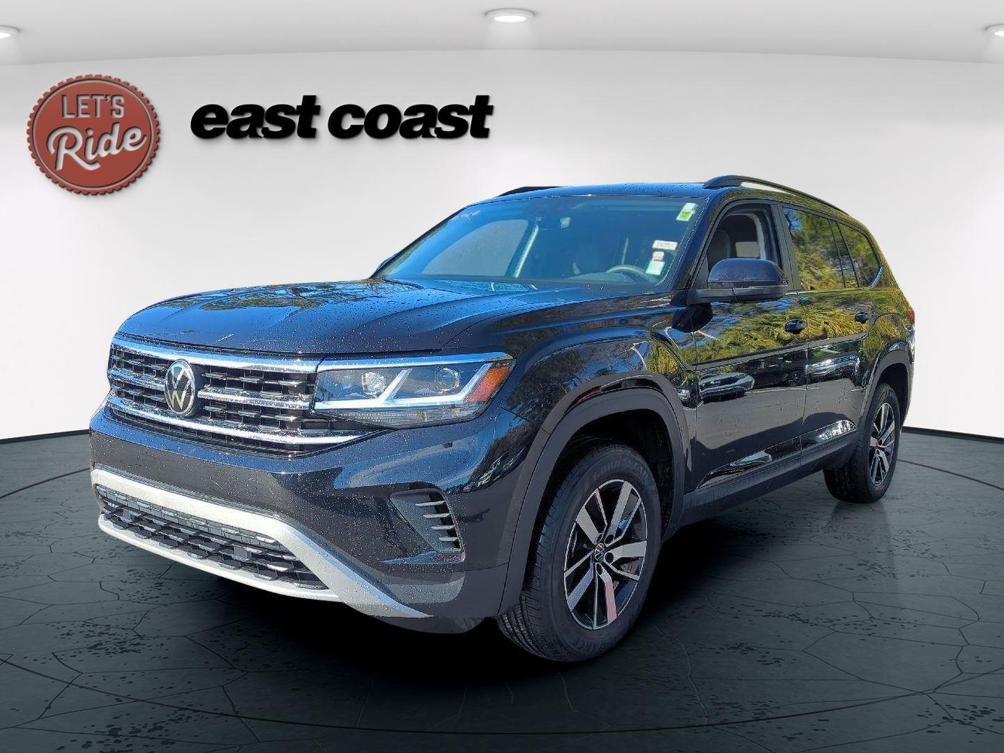 2022 Volkswagen Atlas SE's photo