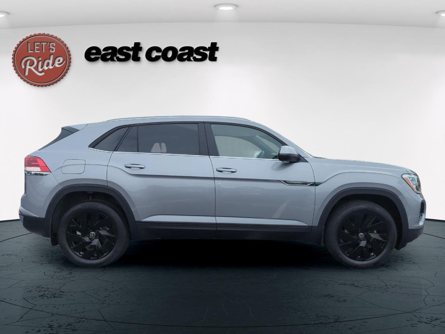 2026 Volkswagen Atlas Cross Sport SE Technology photo 4