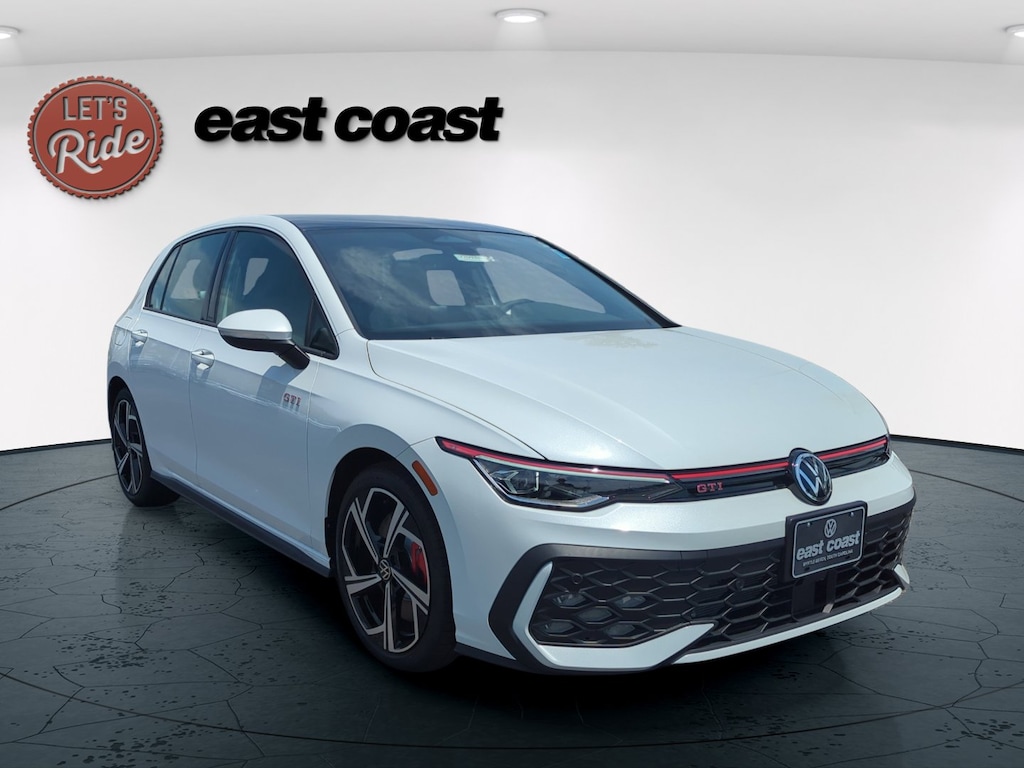 New 2026 Volkswagen Golf GTI SE Hatchback