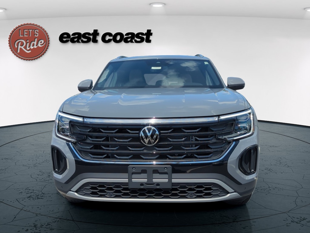 New 2026 Volkswagen Atlas Cross Sport SE w/Technology SUV