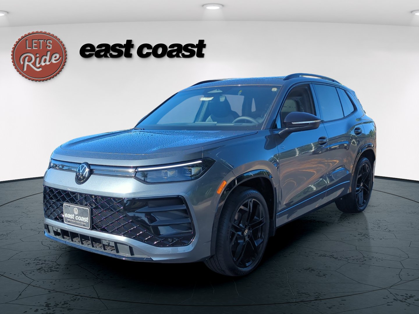 2026 Volkswagen Tiguan SE R-Line Black SUV