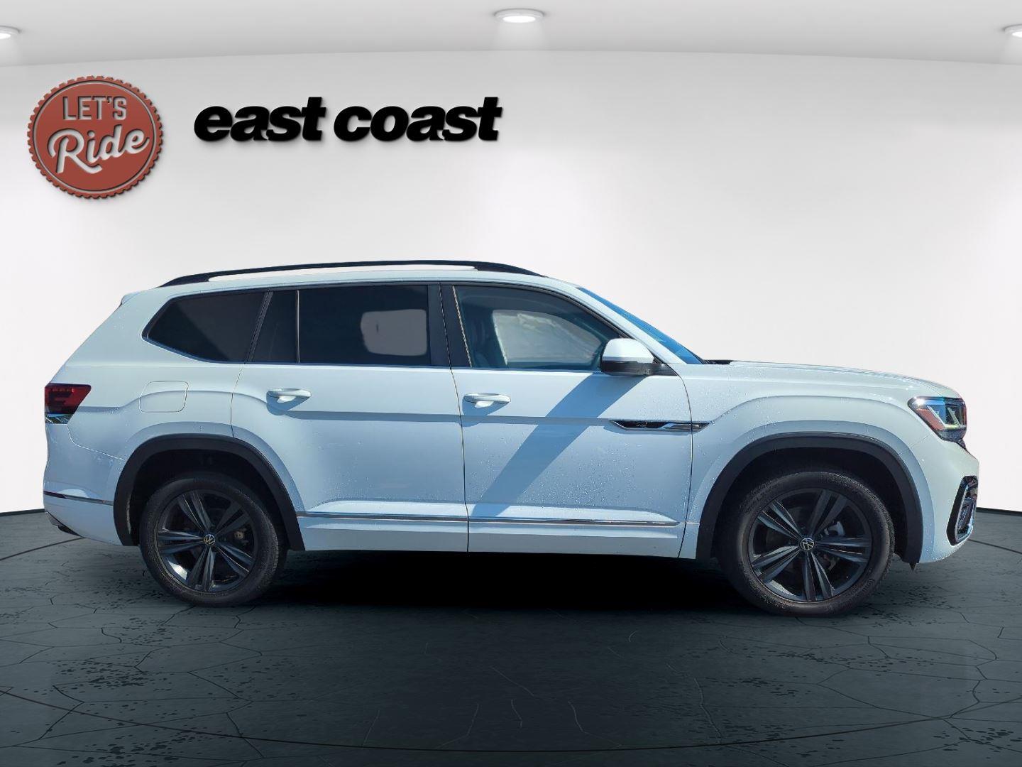 2021 Volkswagen Atlas V6 SE Technology R-Line photo 4