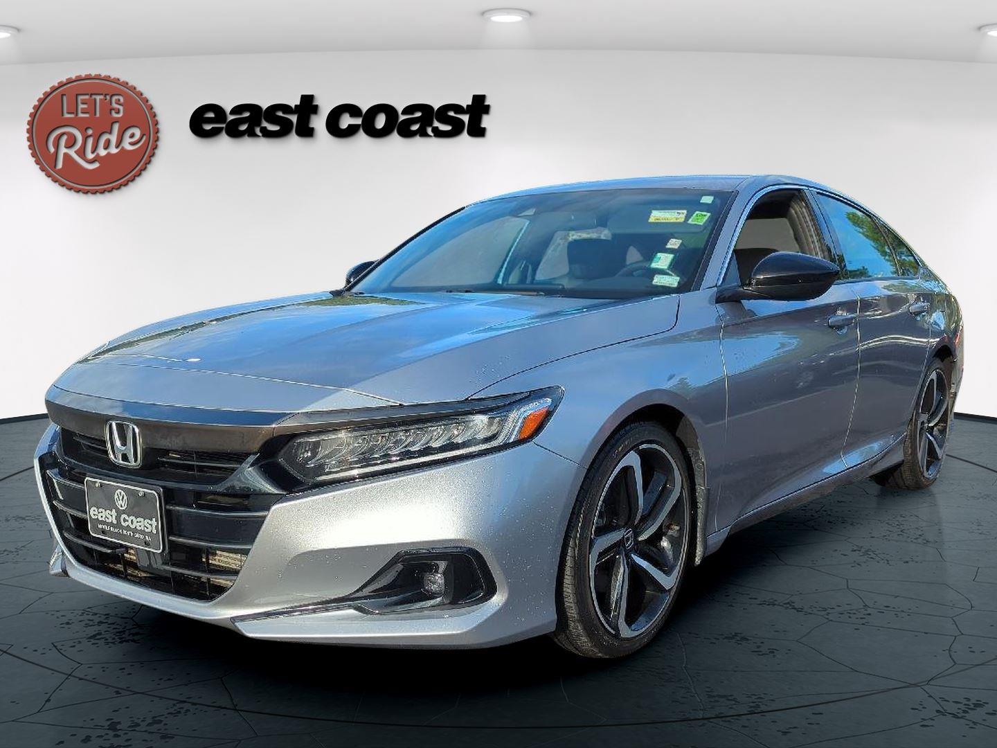 2022 Honda Accord Sport's photo