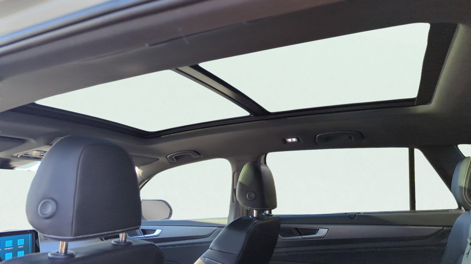 2026 Volkswagen Atlas Cross Sport SE w/Tech - Photo 16